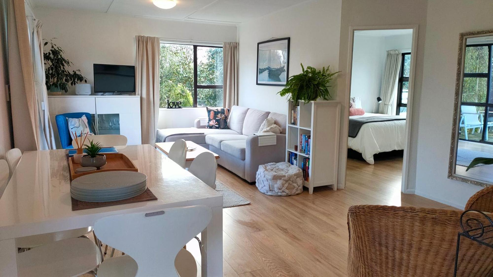 Tui Cottage Martinborough Bagian luar foto